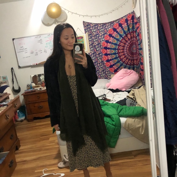 Meet your Posher, Jessica - Picture 1 of 1